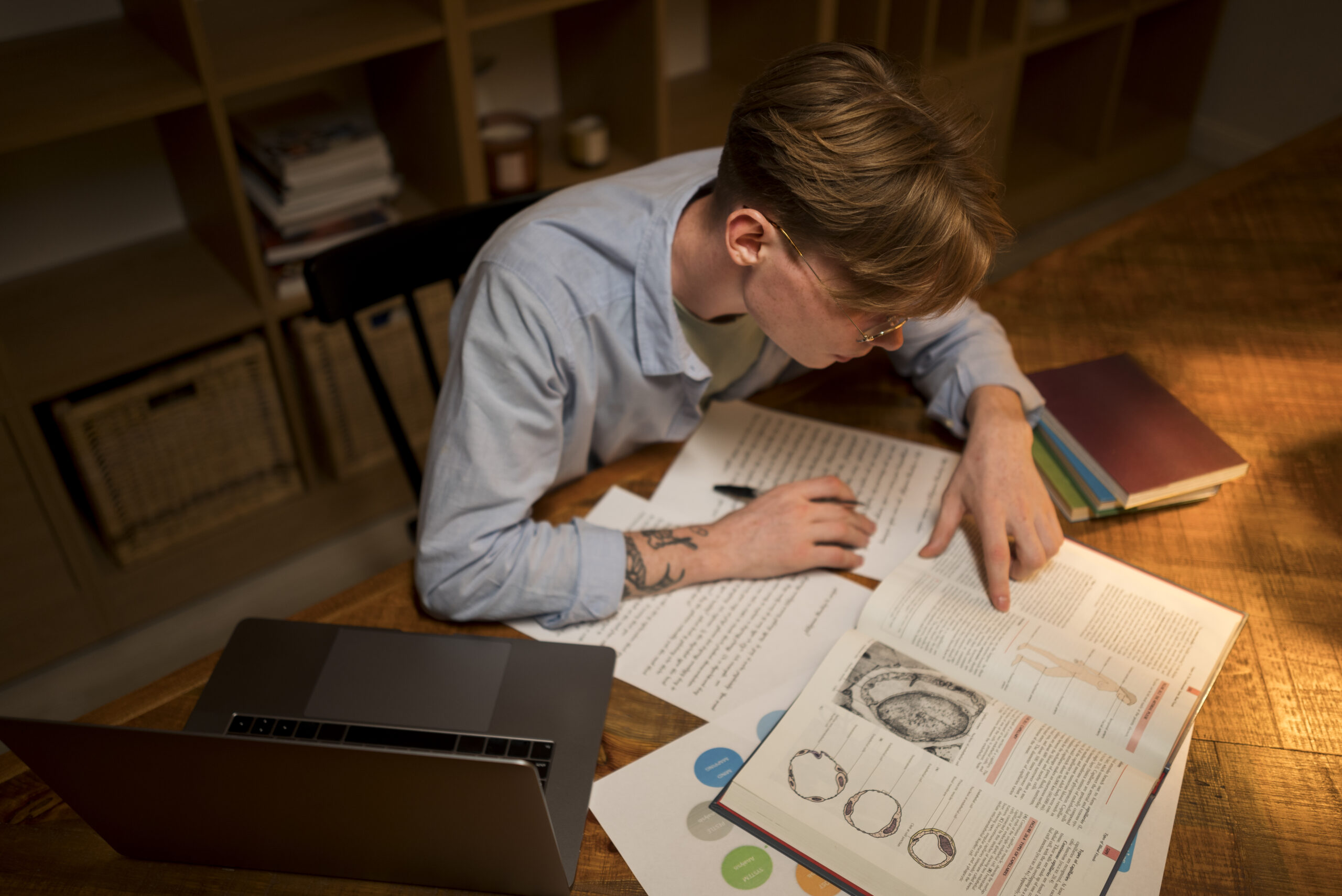 young-man-learning-virtual-classroom young-man-learning-virtual-classroom