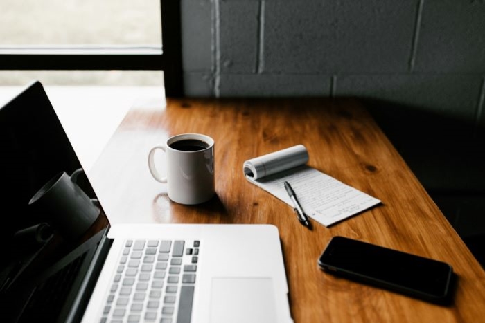 andrew-neel-cckf4TsHAuw-unsplash (2) Laptop